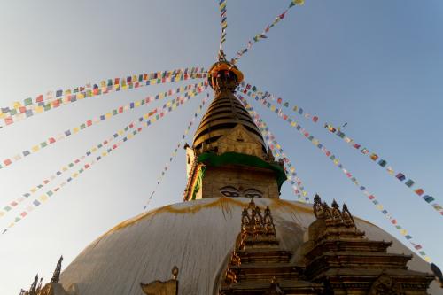 Между Индией и Тибетом. Будды, боги и весна в Гималаях.